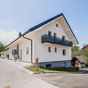 Mojcin Pisker House Vikendica