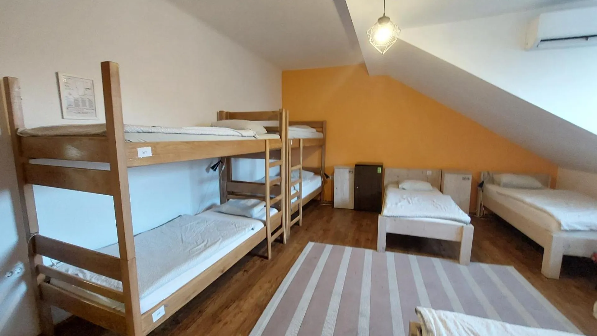 Apartment Vv Way - Lisica Zvitorepka Ljubljana Slovenia